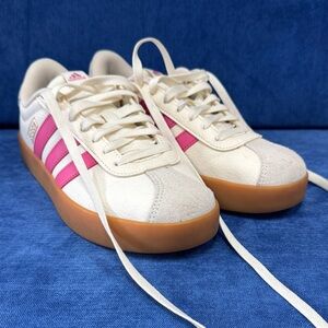 adidas Women’s Cream Sneakers with Pink Stripes and Gum Sole